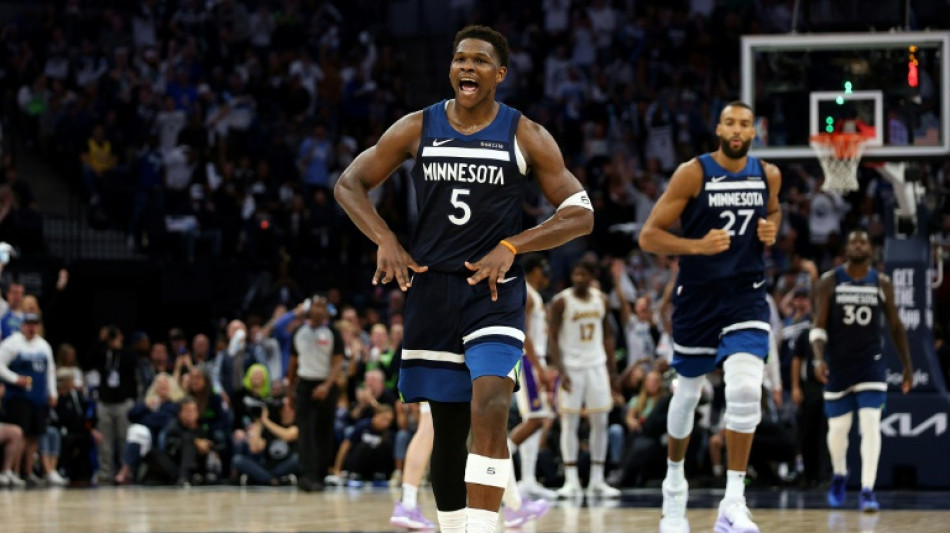 T'Wolves push Lakers to brink of elimination, Celtics and Knicks win
