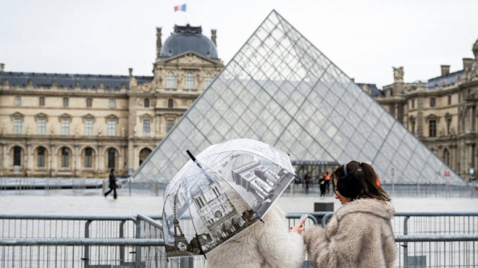 Nueve detenidos tras fraude millonario en los boletos del Louvre