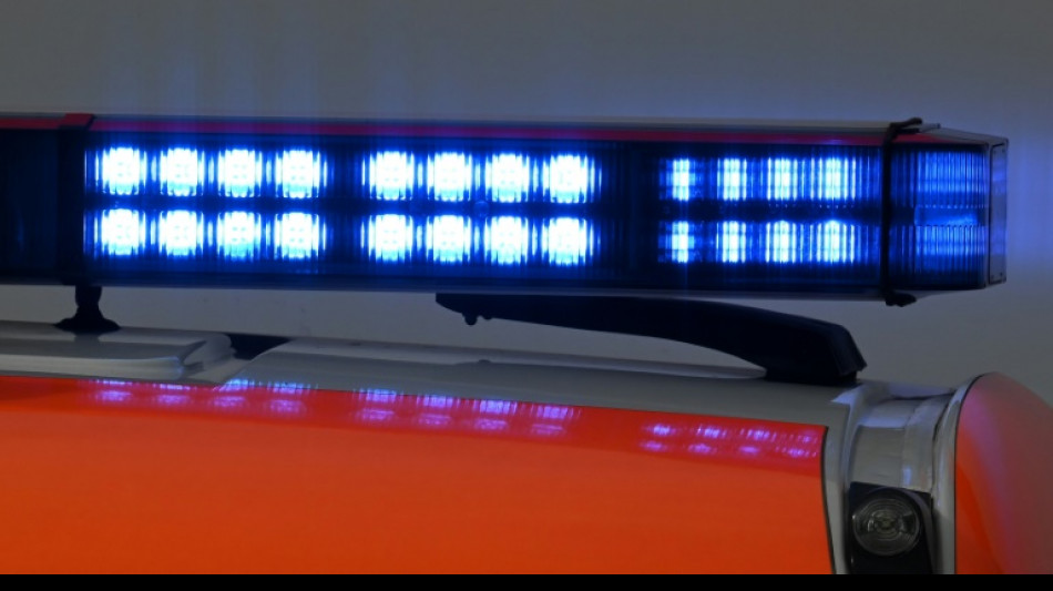 Schwerer Unfall beim &Uuml;berholen: Drei Tote in Nordrhein-Westfalen