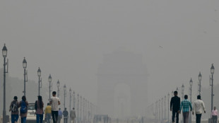 Smog-ridden New Delhi extends schools shutdown