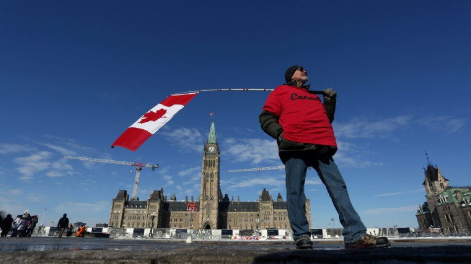 Manifestations anti-mesures sanitaires: impasse &agrave; Ottawa, d&eacute;bat en urgence au Parlement