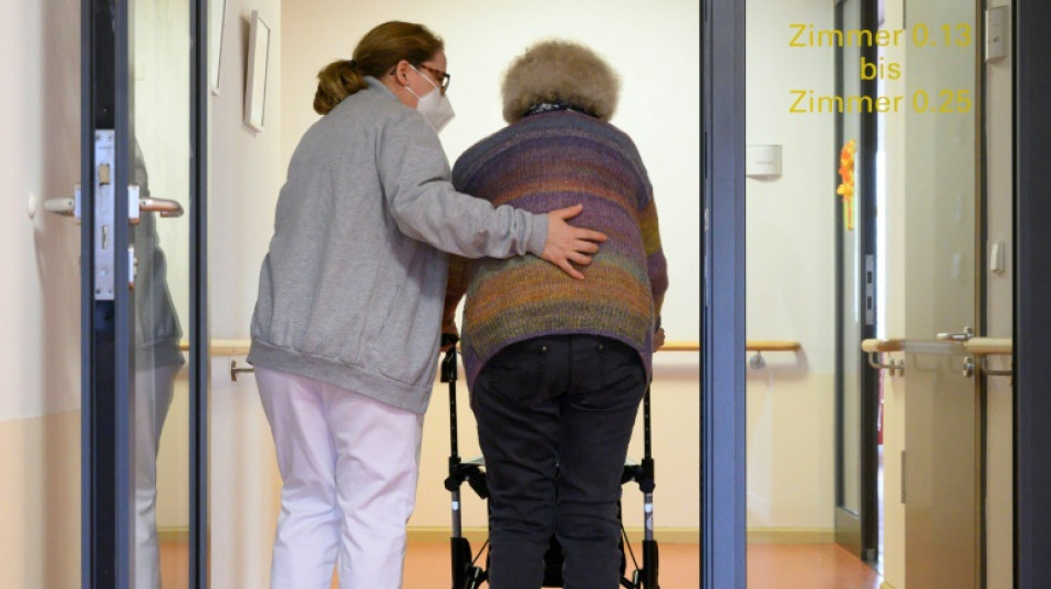 Kritik an Linnemanns &Auml;u&szlig;erungen zu Pflege-K&uuml;rzung - Arbeitgeber loben "Klartext"