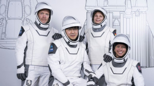 Erste deutsche Astronautin auf der Erde zurück