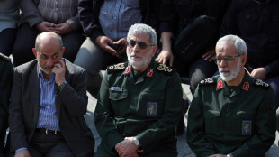 Il comandante delle forze Quds Qaani in corteo in Iran