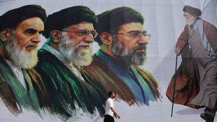 Teheran, 'da Trump notizie false, nessuna giovane era stata condannata a morte'