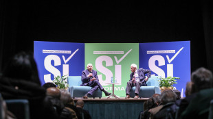 Al via la maratona oratoria per il s&igrave; al referendum in piazza Cavour a Roma