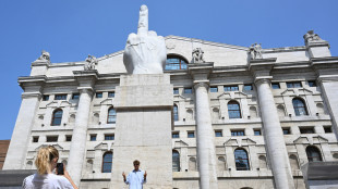 Borsa: Milano accelera (+0,5%), pesa Mediobanca, corrono Unipol e Bper