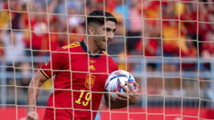 Espa&ntilde;a gana a los checos 2-0 y aprovecha el tropez&oacute;n de Portugal en la Liga de Naciones