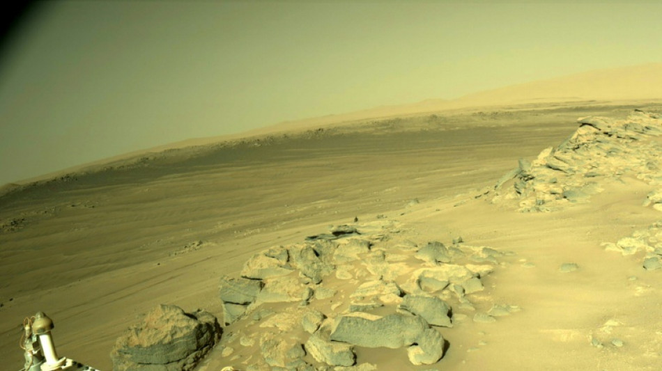 Forscher: Nasa-Erkundungsfahrzeug nimmt Geräusche von Mini-Blitzen auf dem Mars auf