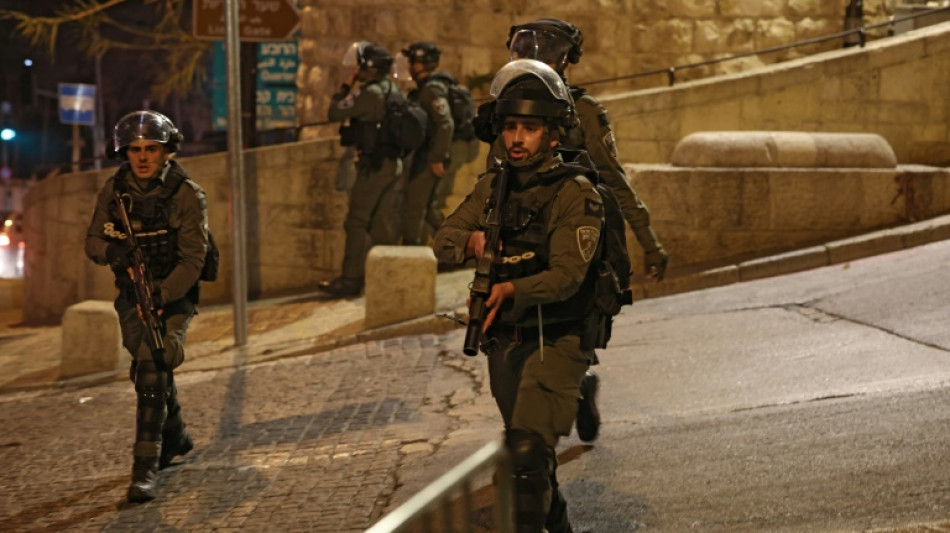Choques dentro de la mezquita Al Aqsa de Jerusal&eacute;n