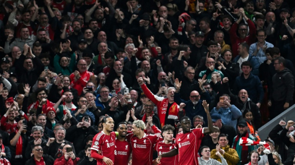 Liverpool thrash Galatasaray to reach Champions League quarters