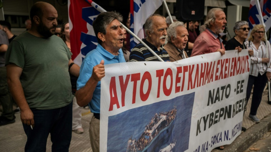 Gr&egrave;ce: des passeurs pr&eacute;sum&eacute;s clament leur innocence au proc&egrave;s d'un des plus meurtriers naufrages de migrants 