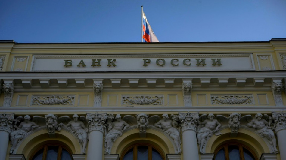 El banco central de Rusia duplica la tasa de inter&eacute;s de referencia al 20%