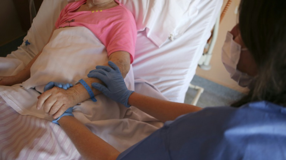Loi sur l'aide &agrave; mourir &agrave; l'arr&ecirc;t: des malades entre incertitude et "d&eacute;sespoir"