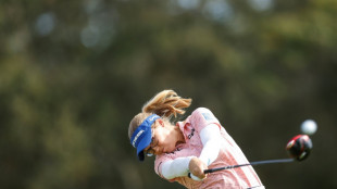 Canada's Henderson seizes lead at LPGA Annika event