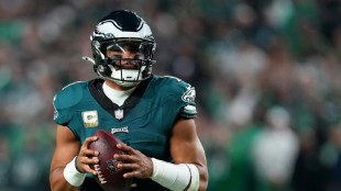Eagles hold off Dallas while Chiefs, Ravens grab NFL wins