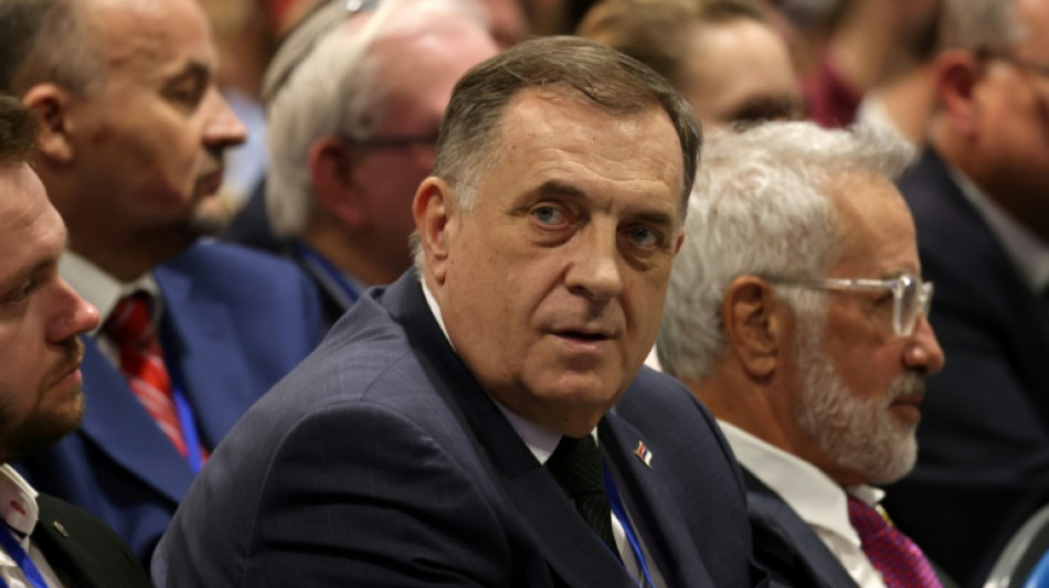 Per Haftbefehl gesuchter Serbenf&uuml;hrer Dodik nach eigenen Angaben in Moskau