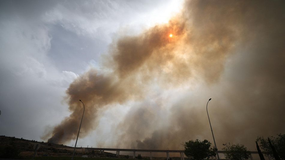 Nuovo attacco dell'Iran, esplosioni a Tel Aviv
