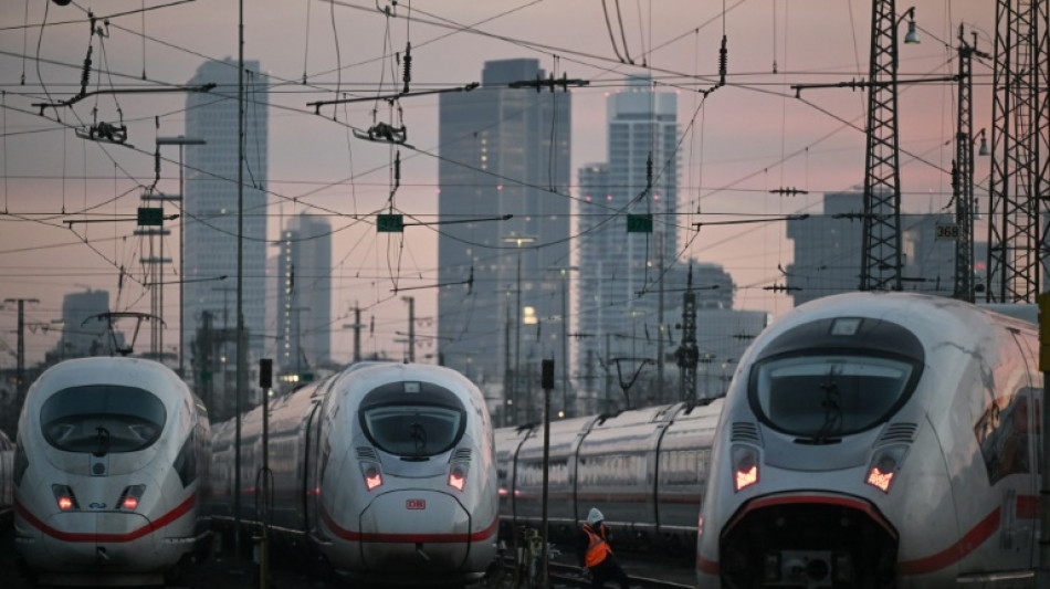 Tasche mit 15.000 Euro gefunden und abgegeben: Rechtm&auml;&szlig;ige Besitzerin meldet sich