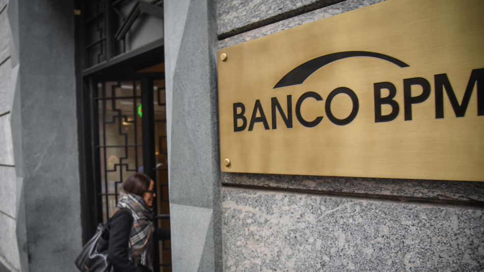 Scontro sulla golden power per ops Unicredit