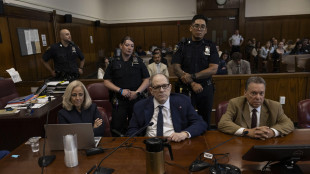 Weinstein, mancato accordo sull'accusa di stupro