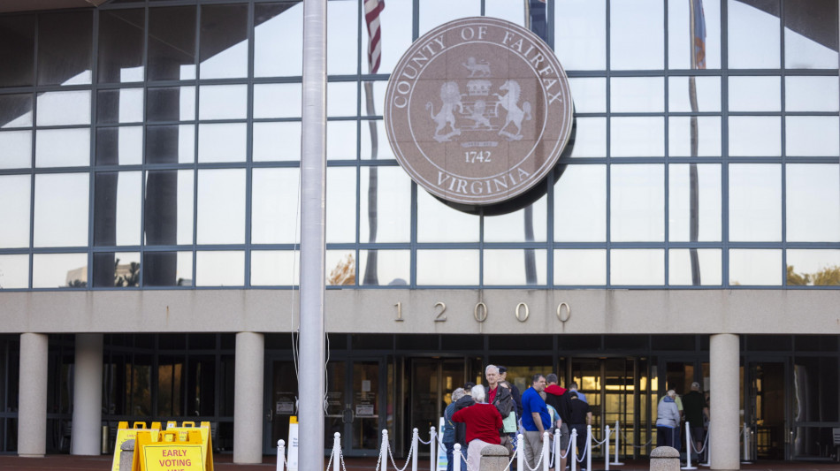 L'ex vicegovernatore dem della Virginia uccide la moglie e si suicida