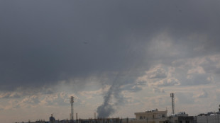 Nuova ondata attacchi Iran nel Golfo, missili su base Usa in Iraq