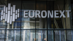 Borsa: l'Europa in rialzo con la difesa, dollaro in caduta