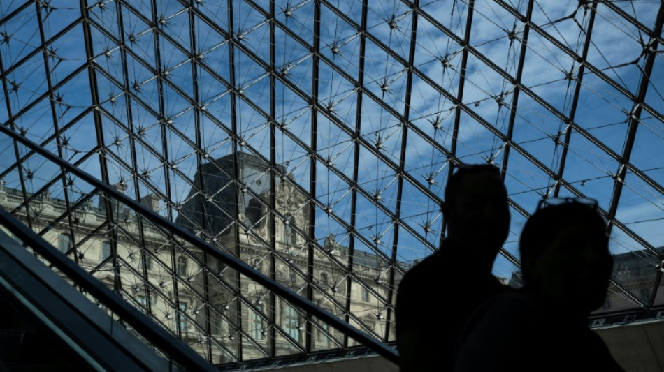 La nueva ministra de Cultura francesa busca "ajustar" el plan de renovaci&oacute;n del Louvre y poner m&aacute;s seguridad