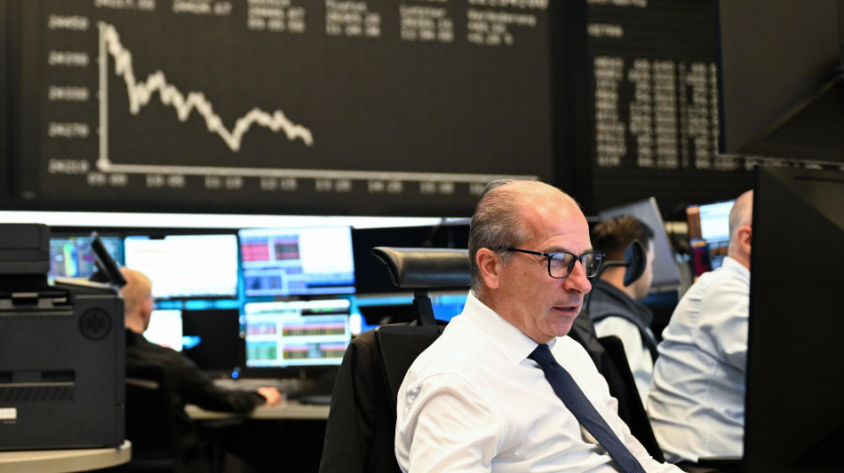 Borsa: l'Europa amplia il calo con i future Usa, Milano -1%