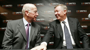Ferguson pays tribute to 'tower of strength' Bobby Charlton