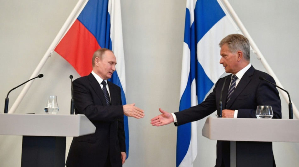 Finlandia informa a Putin de su intenci&oacute;n de unirse a la OTAN, que lo califica de "error"