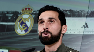 'Se eu tentasse ser o Mourinho, fracassaria', diz Arbeloa ao ser apresentado no Real Madrid