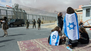 Israelenses bloqueiam a entrada de ajuda humanit&aacute;ria em Gaza