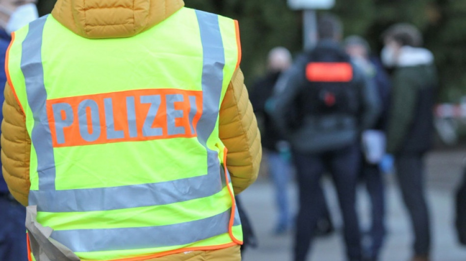 Frau findet Menschenkopf in Plastikt&uuml;te: 26-J&auml;hriger in Duisburg unter Mordverdacht