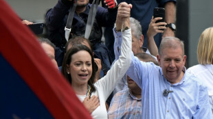 Oposici&oacute;n venezolana denuncia "acoso judicial" contra rival de Maduro en presidenciales