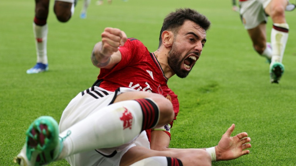 Ten Hag hails 'example' captain Fernandes after Fulham winner