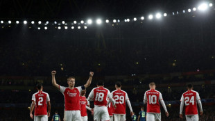 Arsenal e Tottenham fazem cl&aacute;ssico da rodada no Campeonato Ingl&ecirc;s