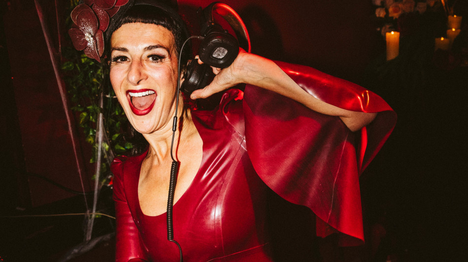 I 20 anni swing e vintage di Puppini Sisters, anche Re Carlo tra i fan