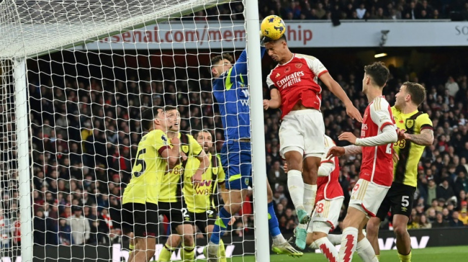 Arteta avoids fresh VAR row as Arsenal cruise despite red card 