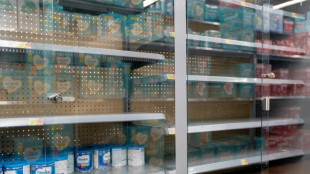 La p&eacute;nurie de lait pour b&eacute;b&eacute; aux Etats-Unis tourne &agrave; la crise politique