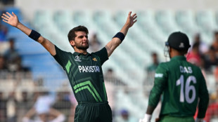 Shaheen stars as Pakistan limit Bangladesh to 204 in World Cup