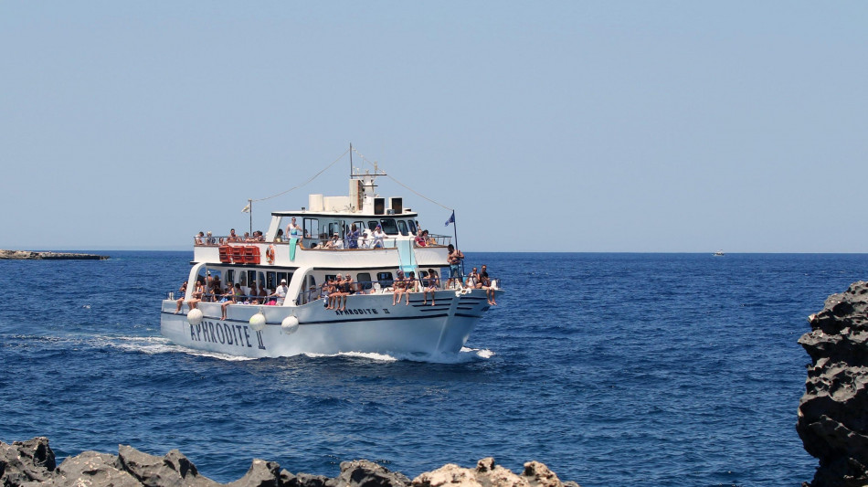 Media, arrestati comandante ed equipaggio del traghetto affondato a Cipro Nord