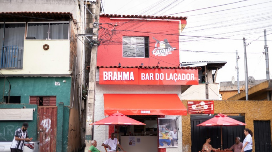Un bar br&eacute;silien transfigur&eacute; apr&egrave;s une visite surprise de Bruno Mars