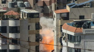 Liban: trois soldats tu&eacute;s par des frappes isra&eacute;liennes dans le sud, centres d'accueil satur&eacute;s