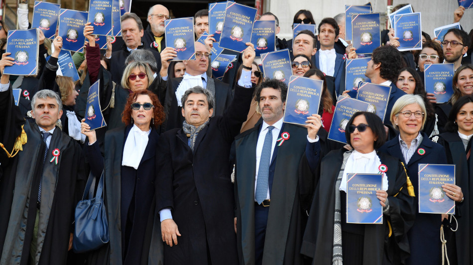 Anm 'magistrati applicano norme, non fanno politica'