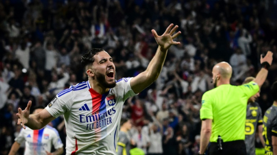 Ligue Europa : Lyon contraint d'innover en attaque face à Manchester United