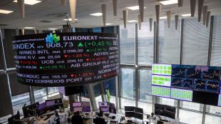 Borsa: Europa chiude in rosso, Parigi -0,84%