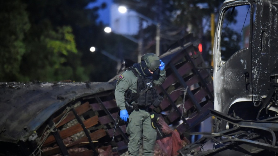 Al menos 11 heridos por atentado con bomba en Colombia a d&iacute;as de la investidura presidencial