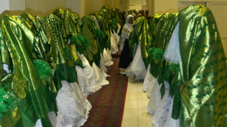 Una boda colectiva y sin festejos en el nuevo Afganist&aacute;n de los talibanes
